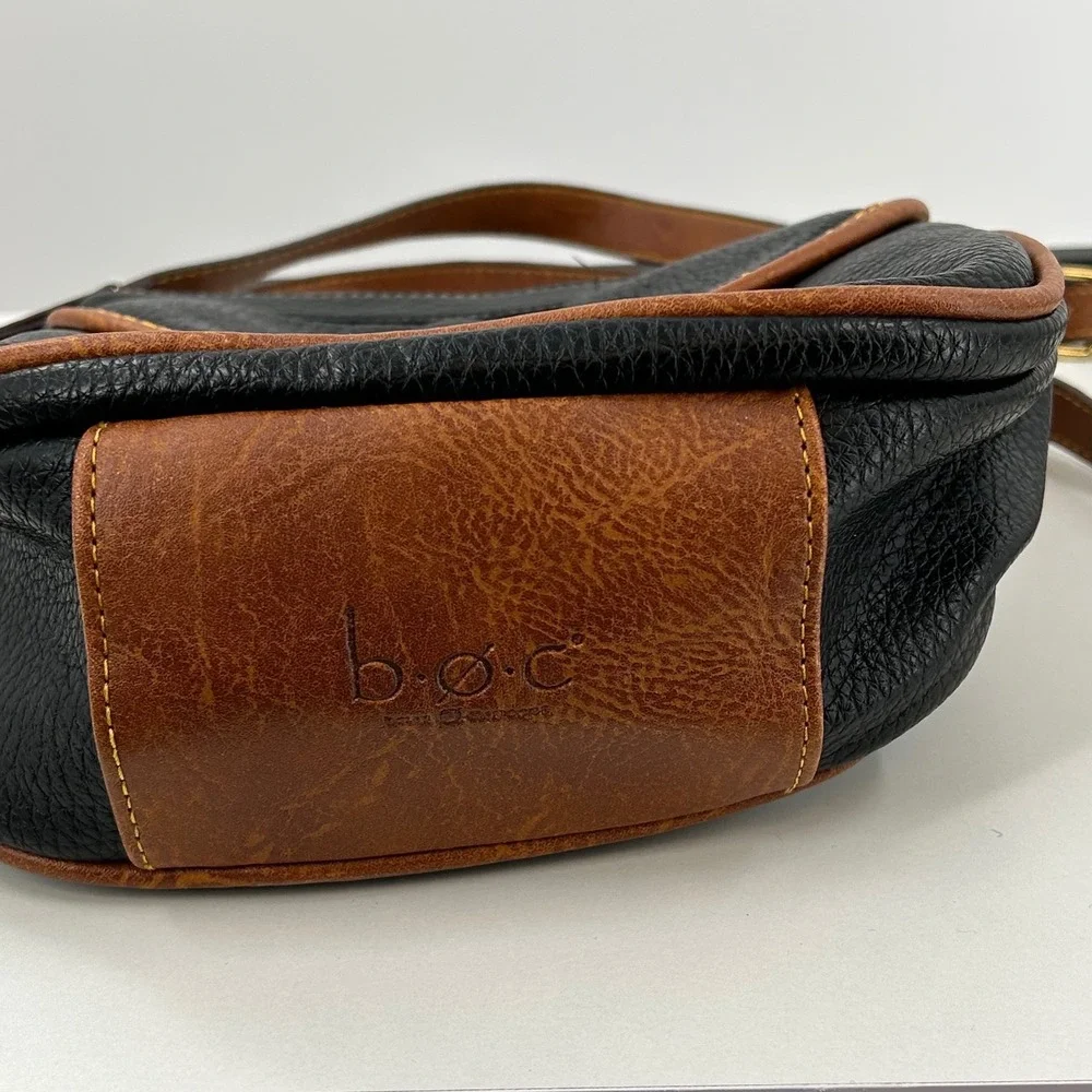 b.o.c. Born Concept‎ Black Tan Faux Leather Triple Zip Crossbody Organizer Bag